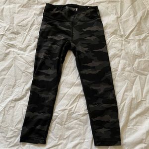 Athleta Girl Capri leggings